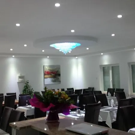 Restaurant Le Mistral Hotel *