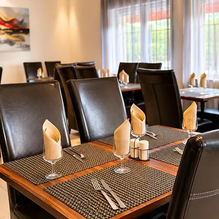 Szálloda Restaurant Le Mistral Peipin